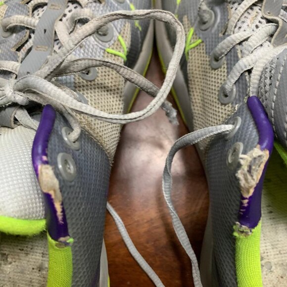 Kobe Bryant-Nike Zoom lowcut basketball shoes- 24-- size 10 - Picture 3 of 6